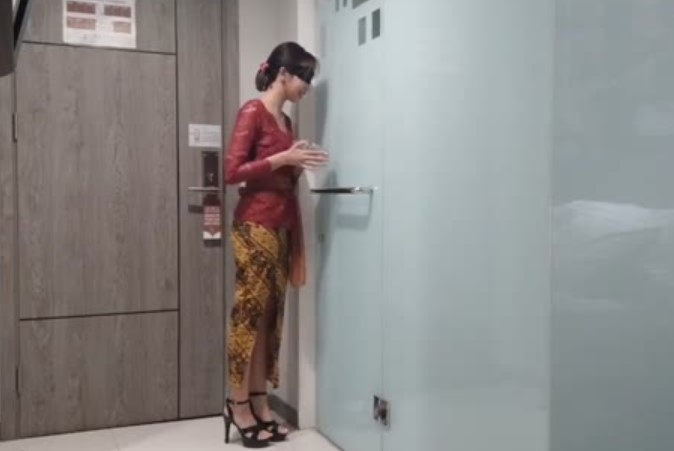 Ngentot Cewek Pakai Kebaya Di Hotel