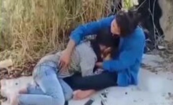 Si Pacar Yang Ketagihan Isap Penis